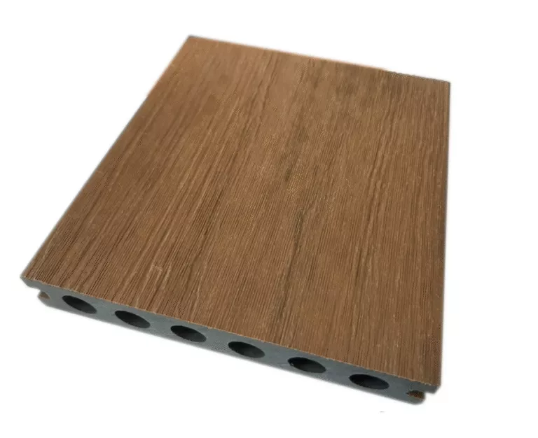 Zalety deski tarasowej kompozytowej?